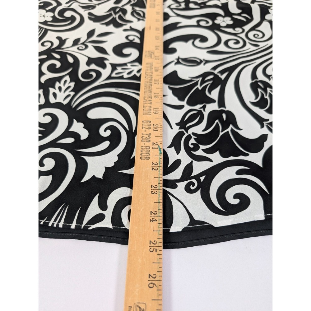 CHICO'S Tank Top Women Size 1 Reversible Scroll Print Woven Pattern Black White - Picture 9 of 10